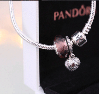 Pulsera Pandora de @rbkita1987