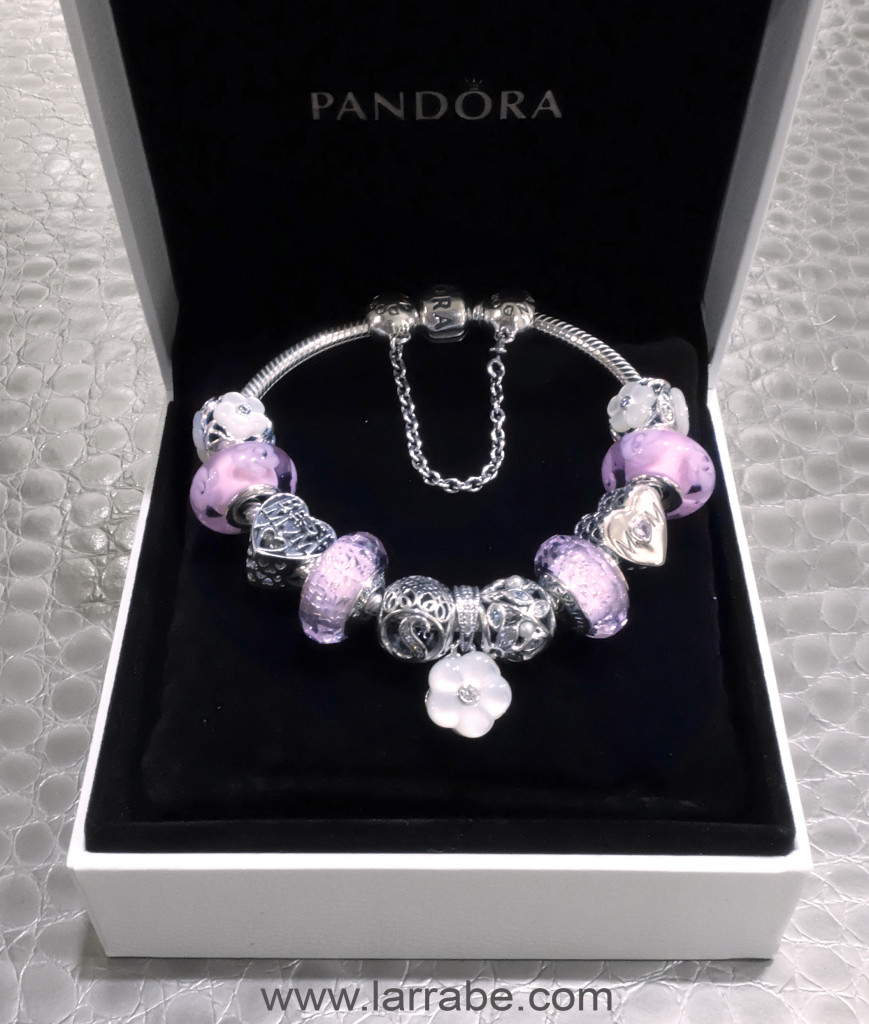 Pulsera Pandora madreperla