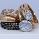 Juego de anillos de oro rosa y brillantes