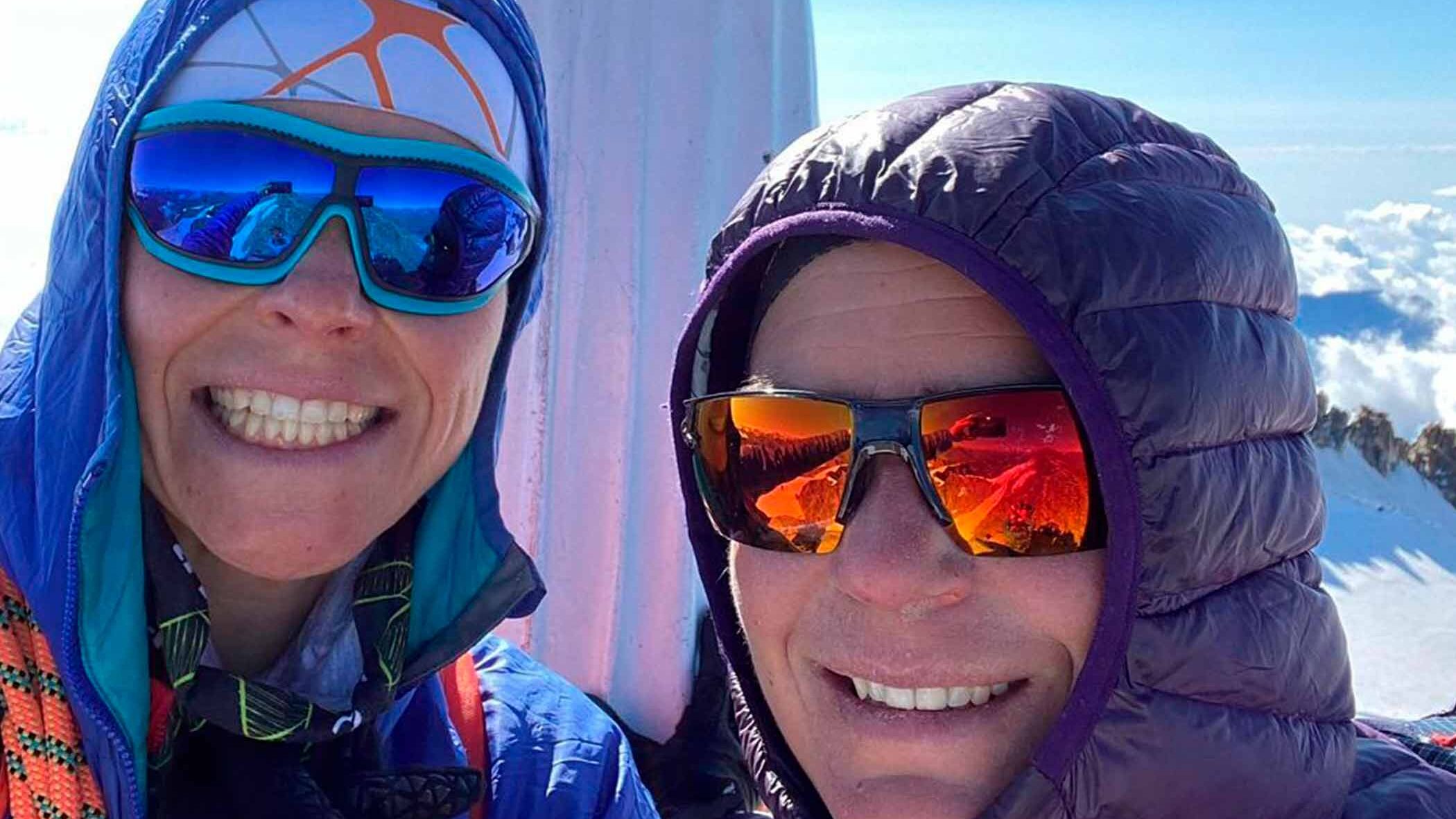 Belén Rodríguez y Nahia Quincoces a su llegada a la falda del Denali