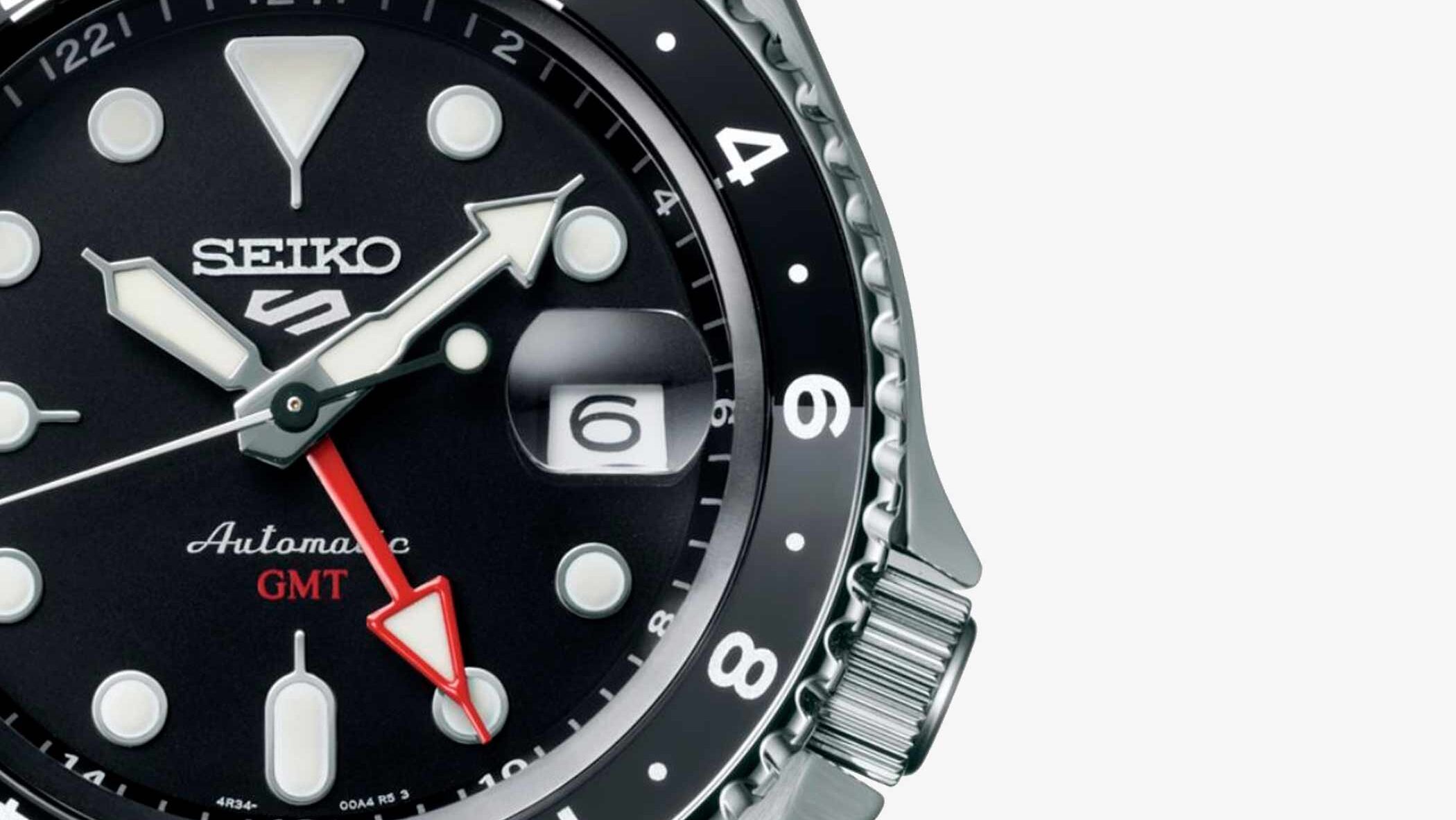Detalle de las agujas con la aguja GMT en rojo
