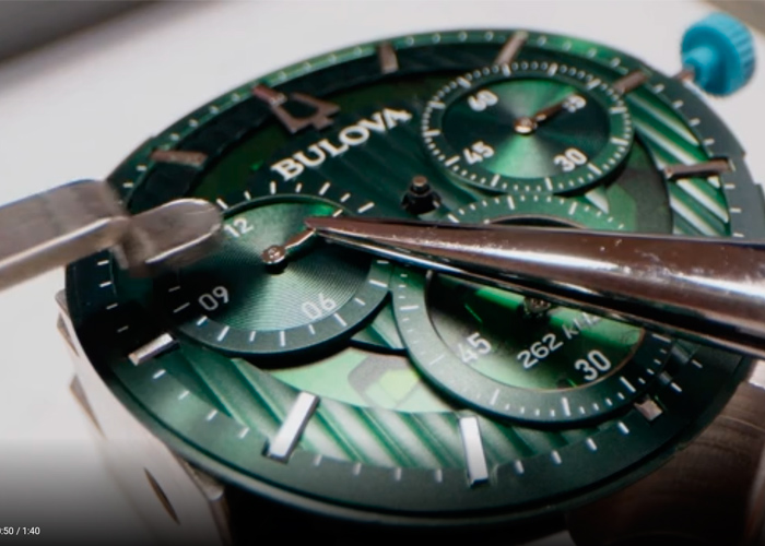 reloj Bulova Curv caracteristico de la firma